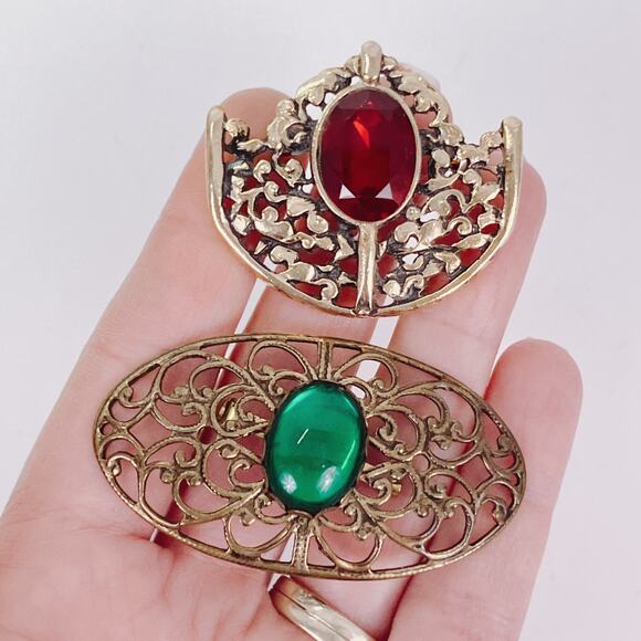 Vintage Mid Century Gold Tone Filigree Brooches Red Green Glass Cabochons Set - Picture 3 of 12